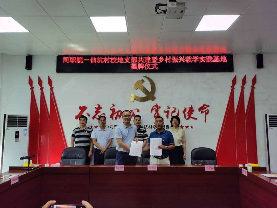 8a78ba345b13ebf2452708477216bee 8a78ba345b13ebf2452708477216bee